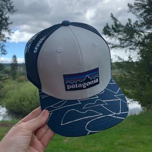 NWT Patagonia Kids Trucker Hat - Blue Geometric